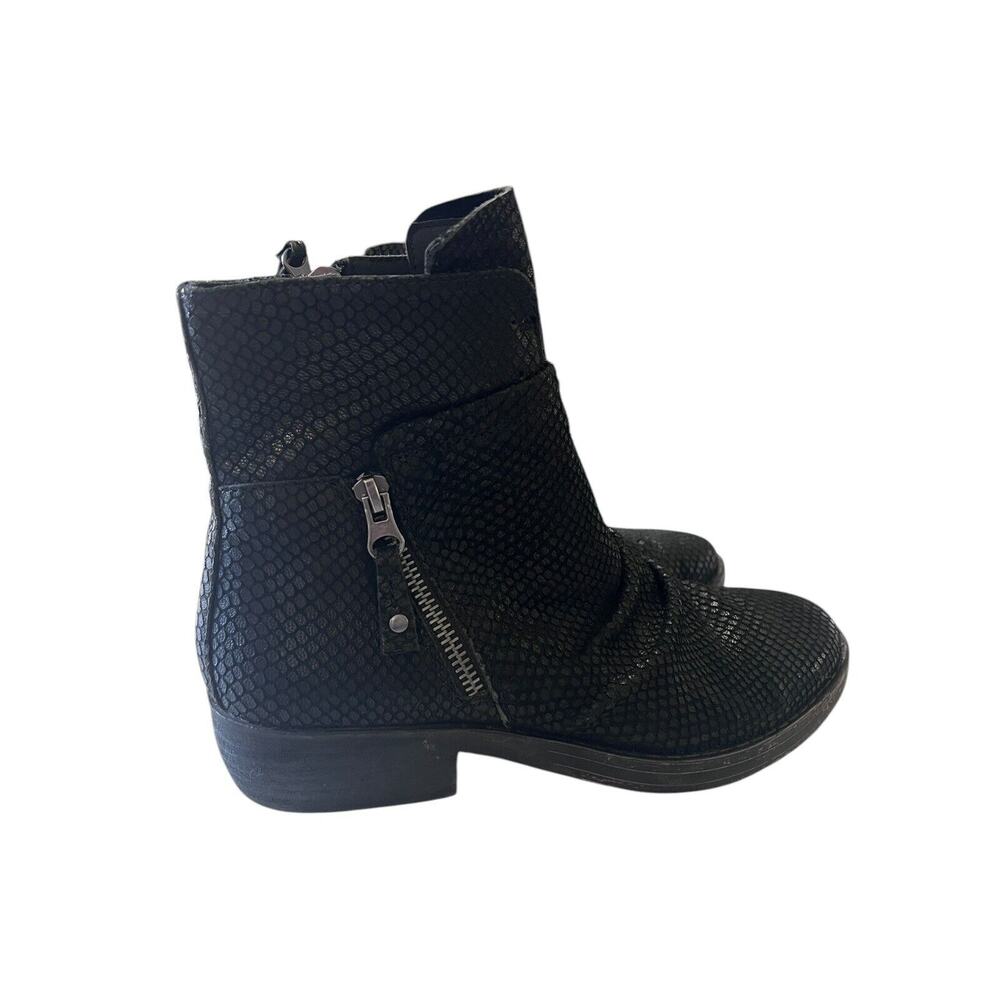 OTBT Boots Womens 8 M Yokel Shoes Black Leather Snakeskin Zipper Ankle Casual - Picture 3 of 13